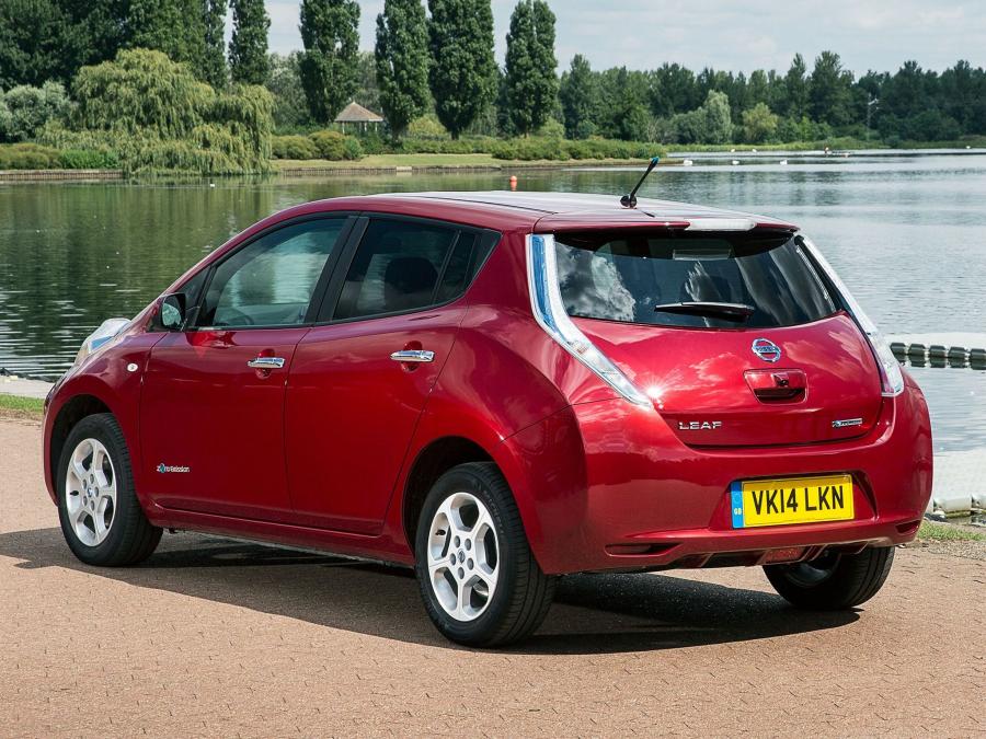  Nissan Leaf 2013 года  (UK) (фото 10 из 29)